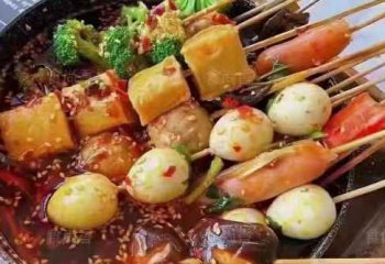 <b>钵钵鸡培训机构：打造最专业的餐饮人才</b>