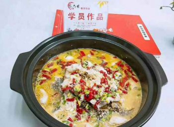 <b>石锅鱼培训哪里专业</b>